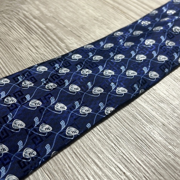Givenchy Silk Tie Made in Italy Navy Blue - Picture 4 of 5